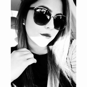 Meet your Posher, Lizbeth